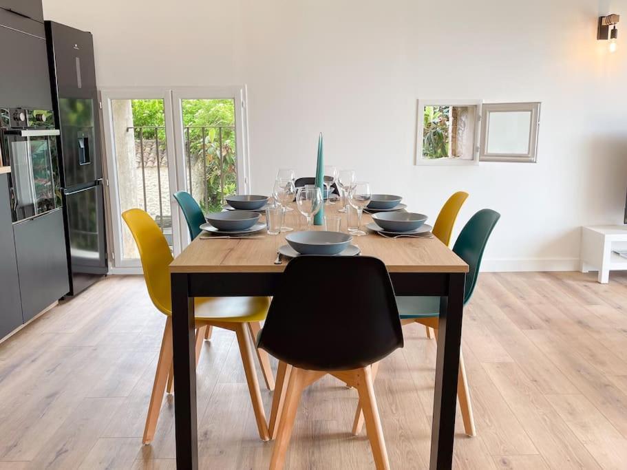 Appartement Dans Un Mas Provencal Allan Esterno foto